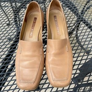 Gianni Bini Women's Tan Loafers size 8.5